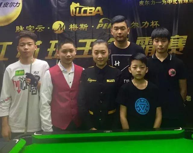 场的直塞球 场的直塞球